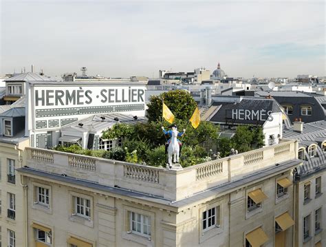 garden on the roof hermes|hermes un jardin sur le toit.